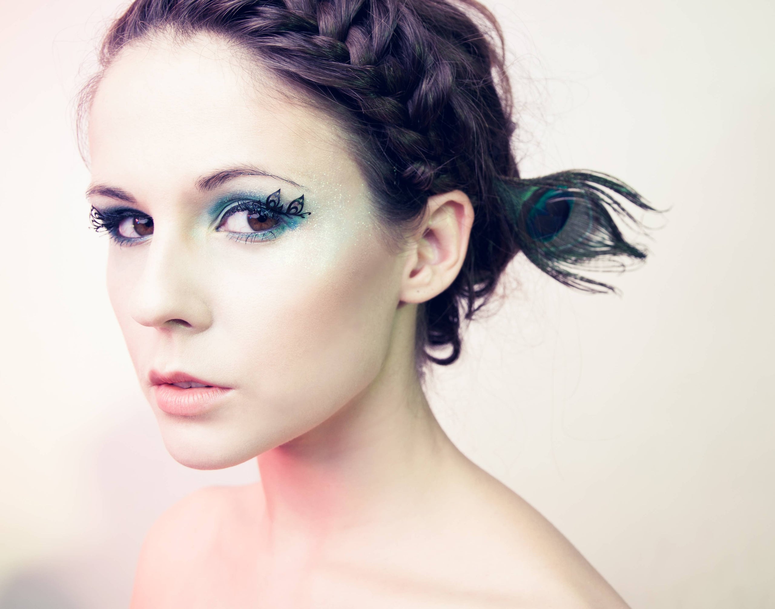 peacock-paper-eyelashes-pure-fox